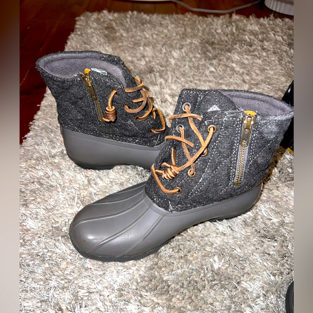 sperry duck boots